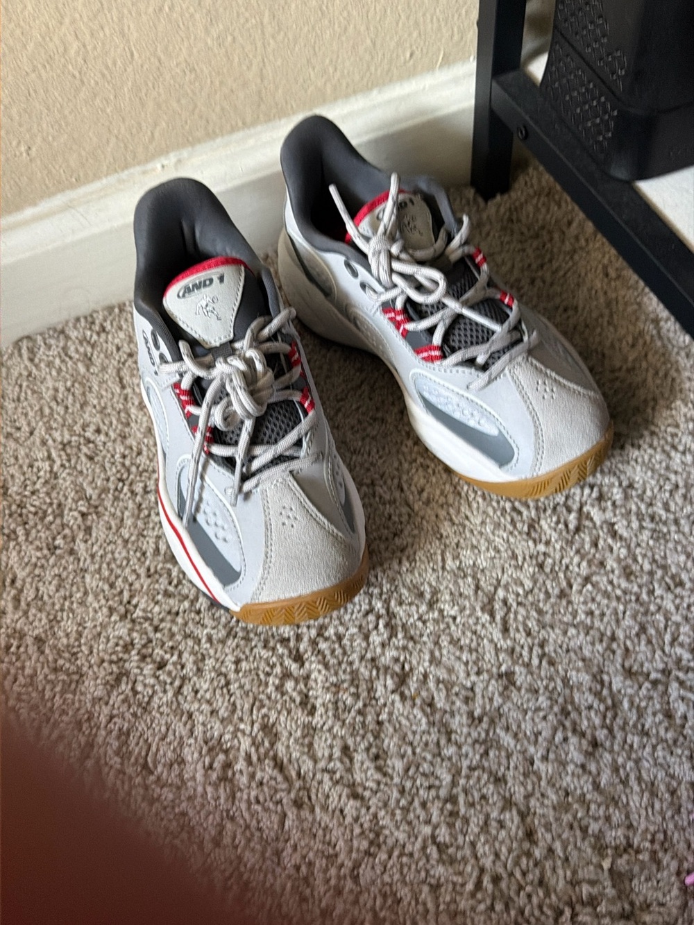 Source Unknown Kids Sneakers - White, Gray & Red Accentssneaker